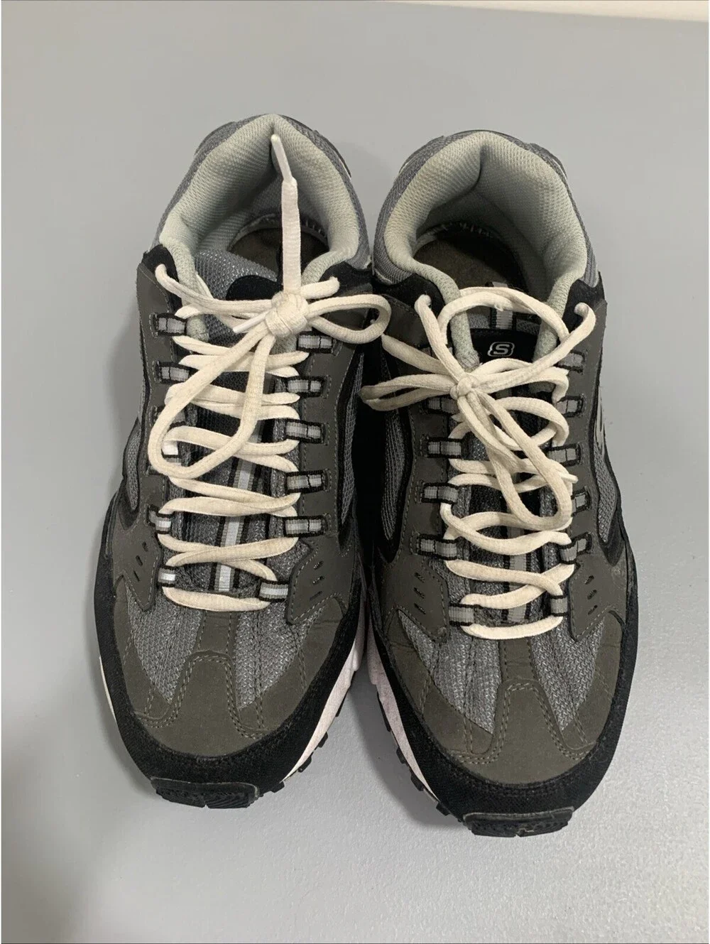 Sketchers Men's Gray Black & White Stamina Cutback Chunky Sneakers SIZE 10